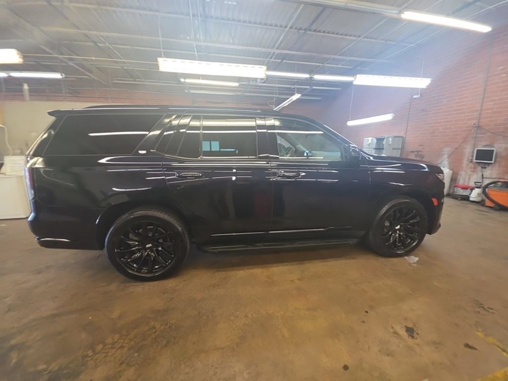 Used 2023 Cadillac Escalade Sport Platinum AWD/4WD image 9