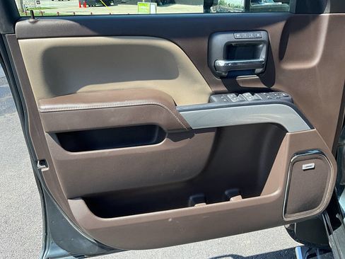 Used 2019 Chevrolet Silverado 2500 LTZ w/ Duramax Plus Package image 21