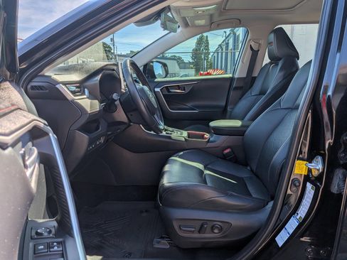 Used 2020 Toyota RAV4 TRD Off-Road w/ TRD Off-Road Weather Package AWD/4WD image 5