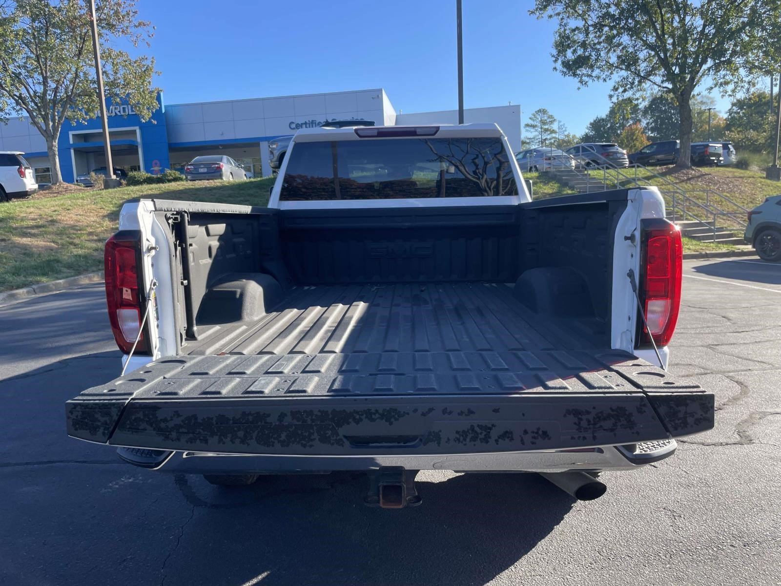 Used 2024 GMC Sierra 2500 SLE w/ SLE Value Package; AWD/4WD image 8