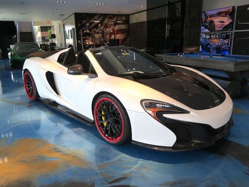 Used 2015 McLaren 650S Spider RWD image 41