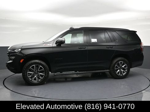 Used 2023 Chevrolet Tahoe Z71 w/ Luxury Package AWD/4WD image 2