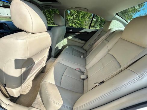 Used 2012 INFINITI G37 Journey w/ Premium Pkg image 13
