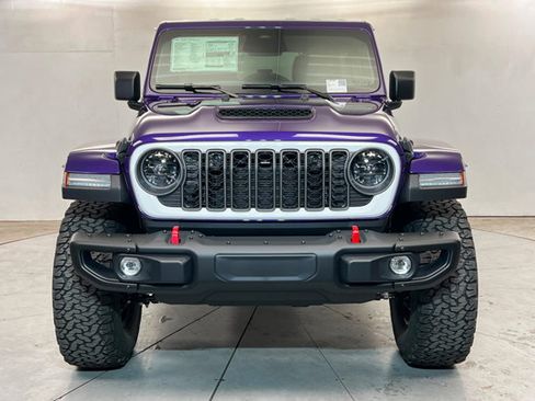 New 2026 Jeep Wrangler Unlimited Rubicon w/ Whitecap Package AWD/4WD image 8