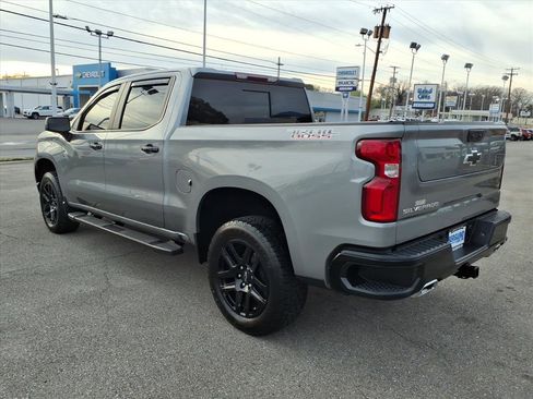 Used 2024 Chevrolet Silverado 1500 LT Trail Boss w/ Convenience Package II AWD/4WD image 6