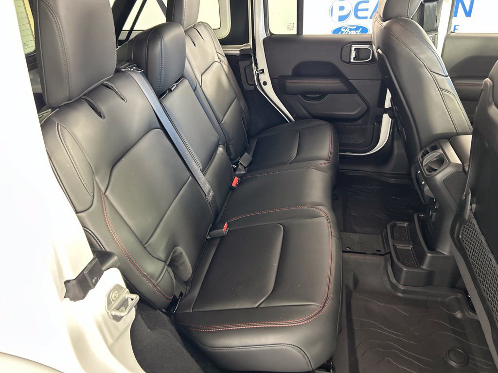 Used 2025 Jeep Wrangler Unlimited Rubicon AWD/4WD image 25