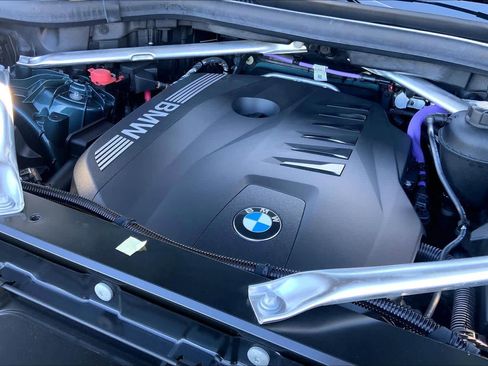 Used 2024 BMW X5 sDrive40i w/ Premium Package image 32