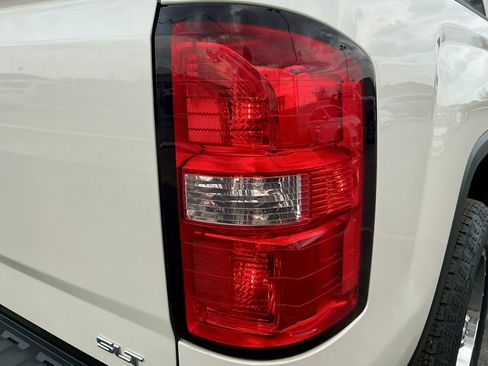 Used 2015 GMC Sierra 1500 SLT w/ SLT Crew Cab Value Package image 16