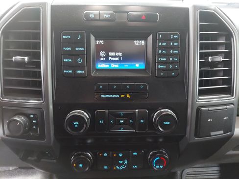 Used 2019 Ford F250 XLT w/ Camper Package AWD/4WD image 11