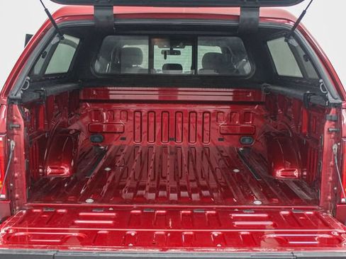 Used 2018 Ford F150 XLT w/ Equipment Group 302A Luxury AWD/4WD image 16
