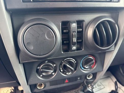 Used 2009 Jeep Wrangler X image 20