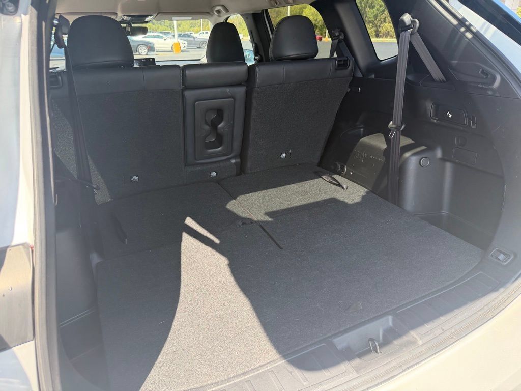 Used 2025 Mitsubishi Outlander SE AWD/4WD image 15