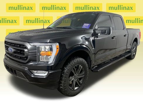 Certified 2022 Ford F150 XLT w/ Equipment Group 302A High image 14