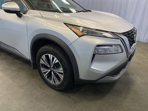 Used 2022 Nissan Rogue SV image 46