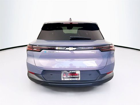 Used 2025 Chevrolet Equinox EV LT w/ LPO, All-Weather Mat Package FWD image 19