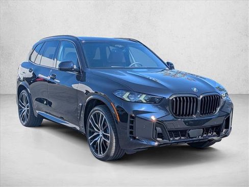 New 2026 BMW X5 xDrive40i w/ M Sport Package AWD/4WD image 6