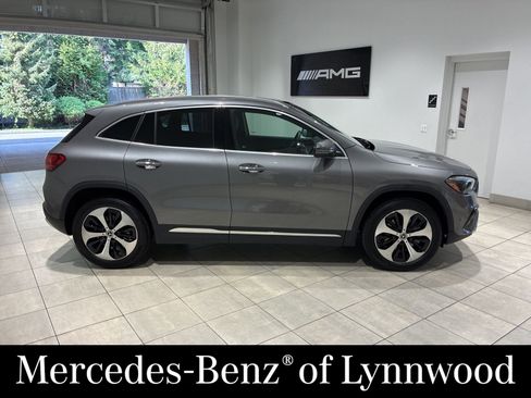 Used 2026 Mercedes-Benz GLA 250 4MATIC image 3