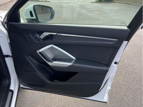 Used 2020 Audi Q3 2.0T Premium Plus w/ Premium Plus Package image 24