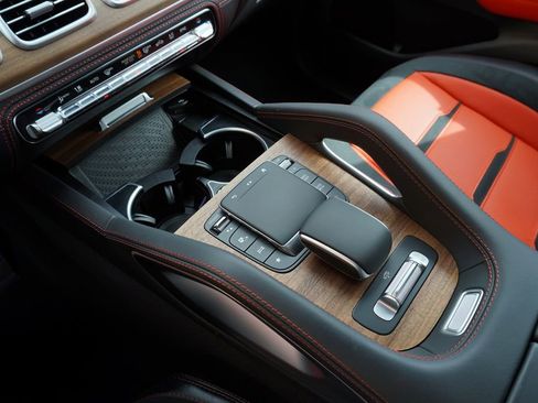 Used 2024 Mercedes-Benz GLE 53 AMG 4MATIC image 27