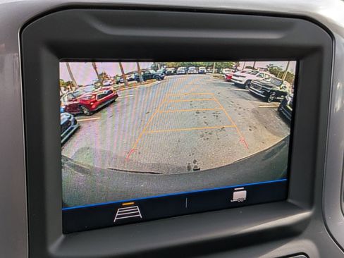 Used 2022 Chevrolet Silverado 1500 Custom image 24