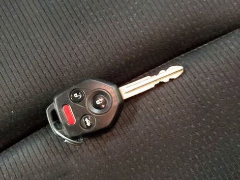 Used 2017 Subaru Legacy 2.5i Premium image 32