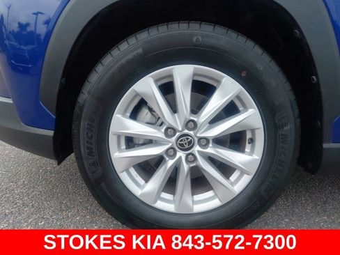 Used 2022 Toyota Corolla Cross LE FWD image 10