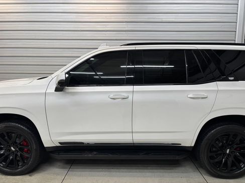 Used 2023 Cadillac Escalade Sport w/ LPO, ONYX Package AWD/4WD image 7