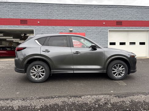 Used 2024 MAZDA CX-5 AWD 2.5 S w/ Select Package image 2