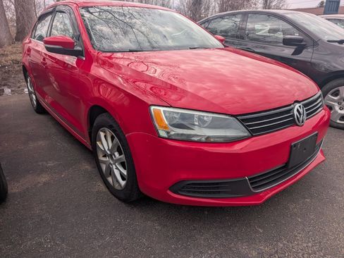 Used 2014 Volkswagen Jetta SE image 1