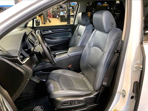 Used 2020 Buick Enclave Premium w/ LPO, Touring Package image 10