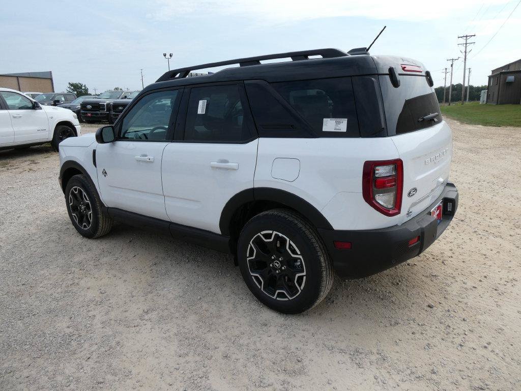 New 2026 Ford Bronco Sport Outer Banks AWD/4WD image 8