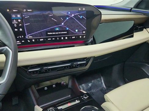 Used 2025 Audi Q6 e-tron Premium Plus w/ Premium Plus image 43