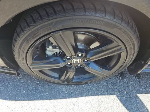 Used 2023 Honda Accord Sport image 7