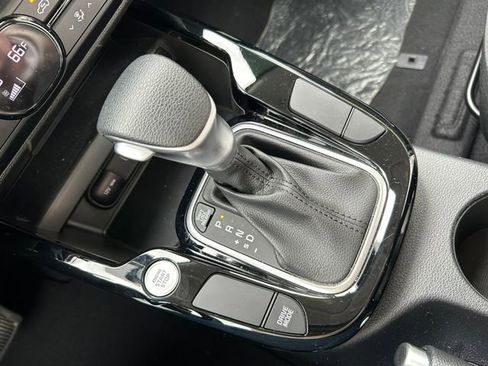 Used 2025 Kia Soul S image 26