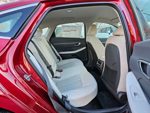 New 2025 Hyundai Sonata SEL image 12