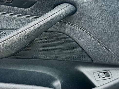 Used 2019 BMW 540i RWD image 23