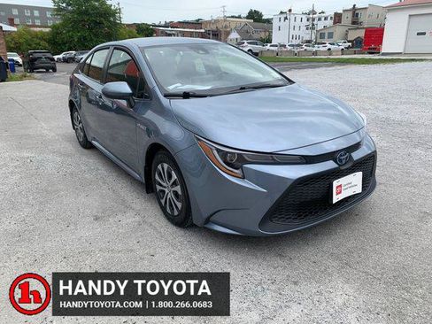 Certified 2021 Toyota Corolla LE FWD image 1