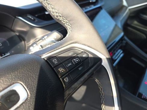 Used 2024 Jeep Grand Cherokee L Limited w/ Luxury Tech Group II image 21