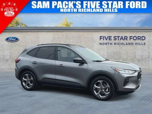 Used 2025 Ford Escape ST-Line FWD image 2