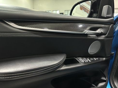 Used 2018 BMW X5 M AWD/4WD image 46