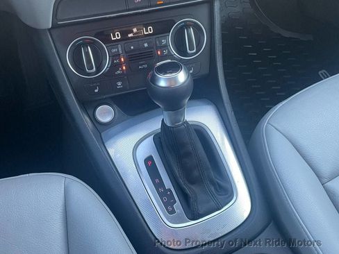 Used 2016 Audi Q3 2.0T Prestige w/ Prestige Package AWD/4WD image 19