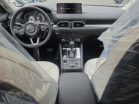 New 2025 MAZDA CX-5 AWD 2.5 S w/ Preferred Package image 6
