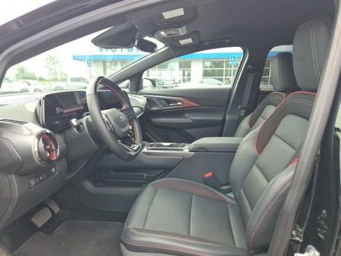 Used 2024 Chevrolet Equinox EV RS FWD image 6