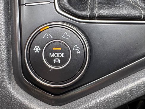 Used 2022 Volkswagen Tiguan SE R-Line AWD/4WD image 22