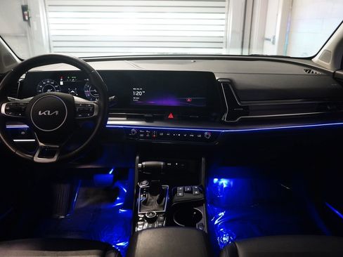 Used 2024 Kia Sportage SX image 14