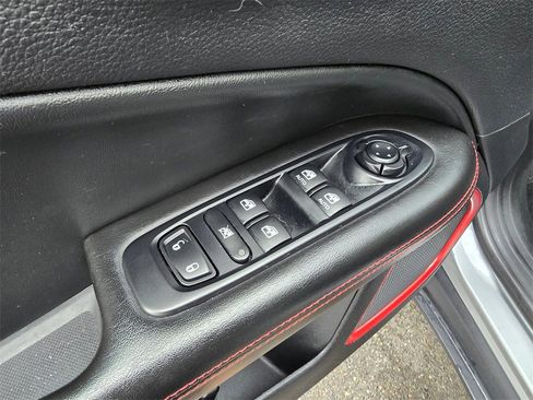 Used 2018 Jeep Compass Trailhawk image 24