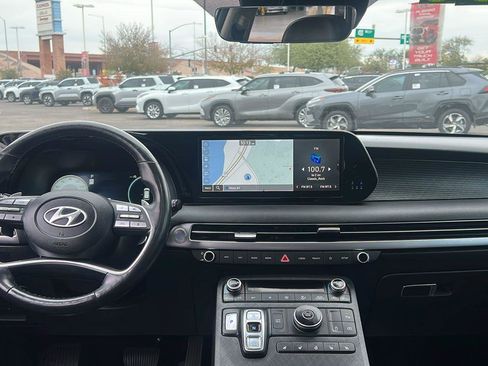 Used 2023 Hyundai Palisade Limited image 8