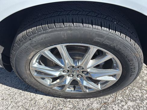 Used 2023 Buick Enclave Essence w/ Experience Buick Package image 11