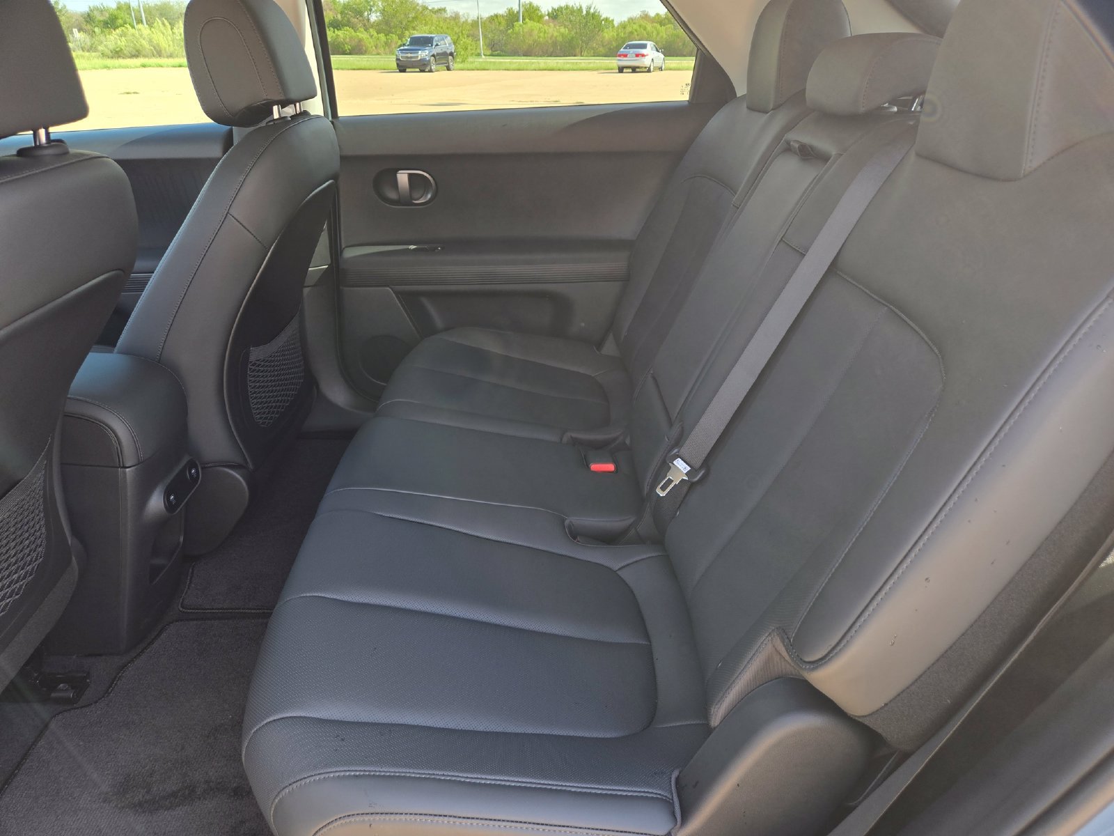 New 2027 Hyundai Ioniq 5 SEL AWD/4WD image 17