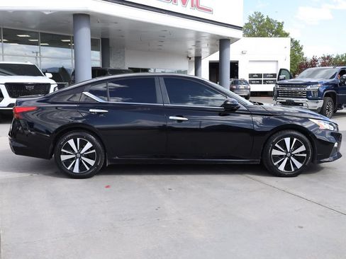 Used 2021 Nissan Altima 2.5 SV FWD image 7